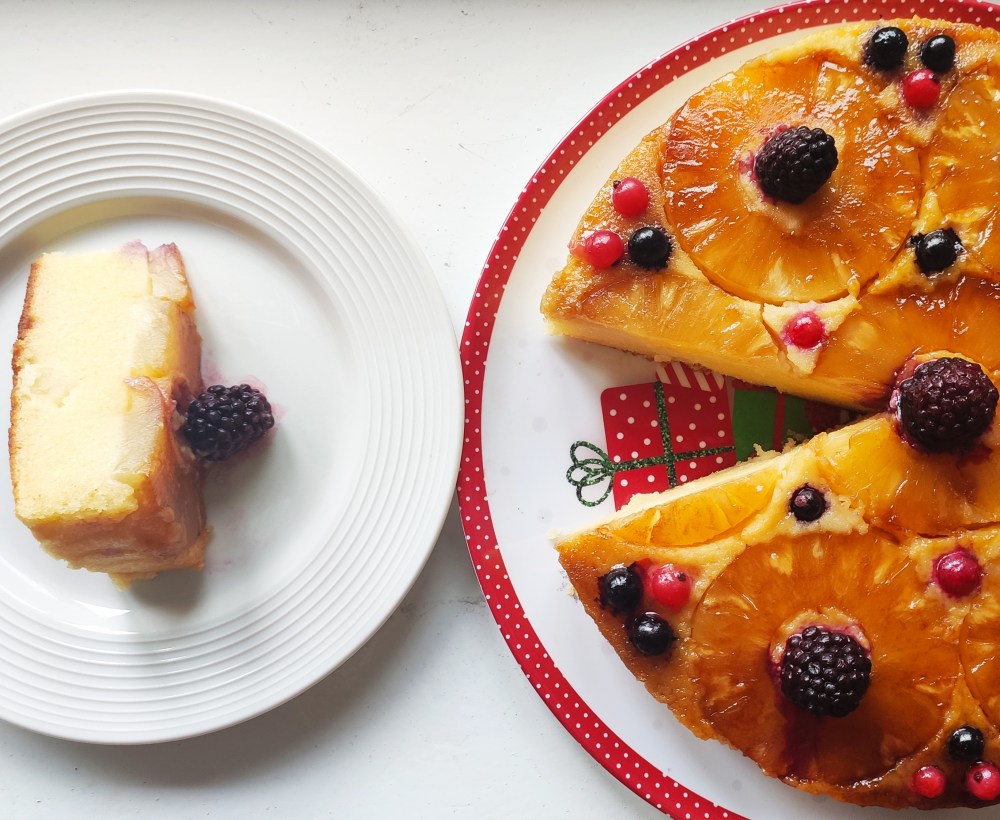 pineapple-upside-down-cake-slices-kavininja